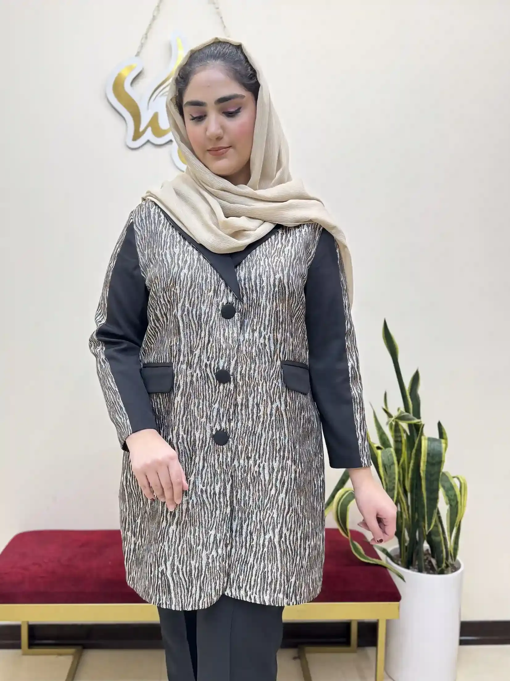 مانتو یقه آمریکایی  ژاکارد