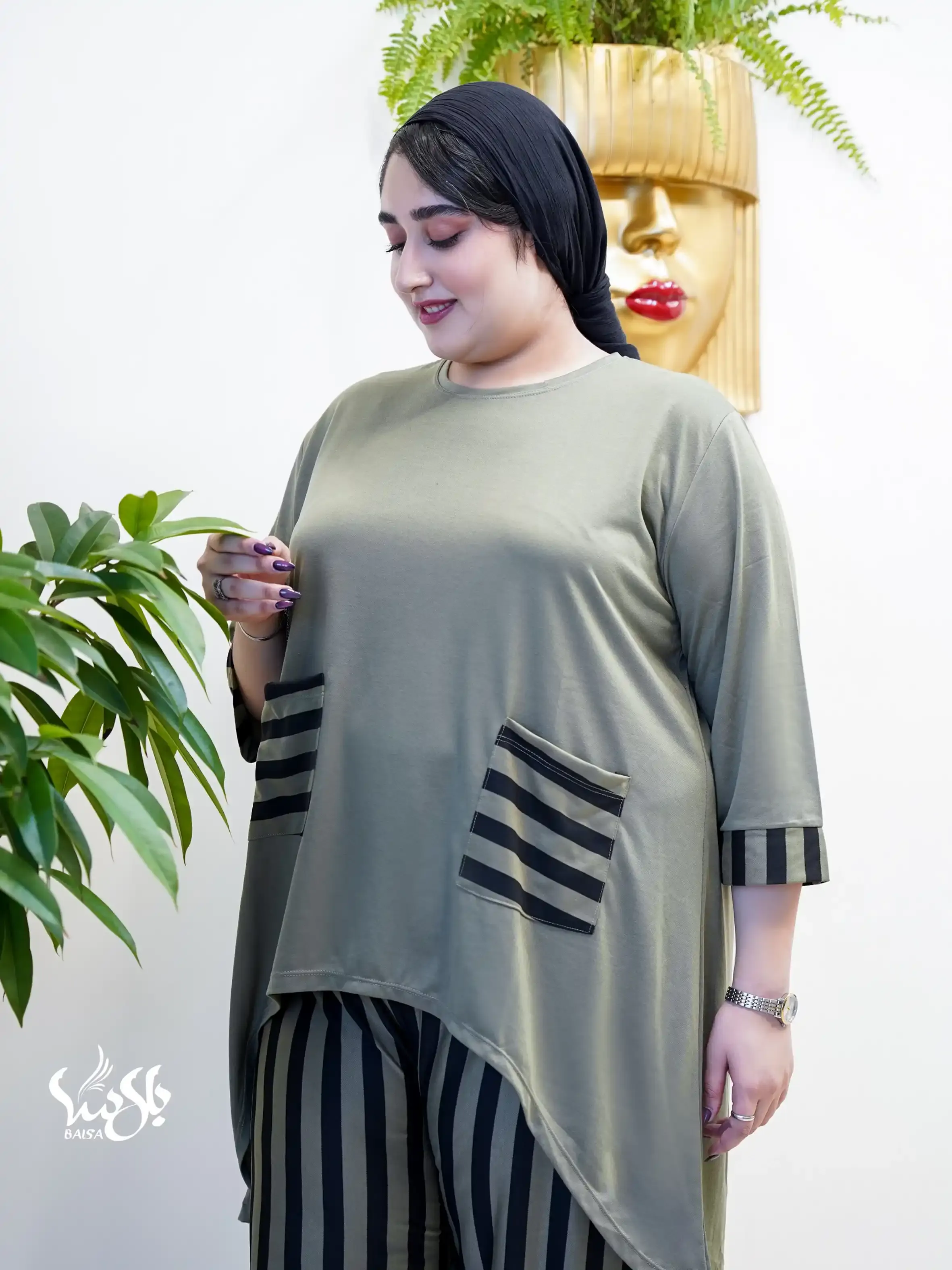 تونیک پشت بلند هلالی