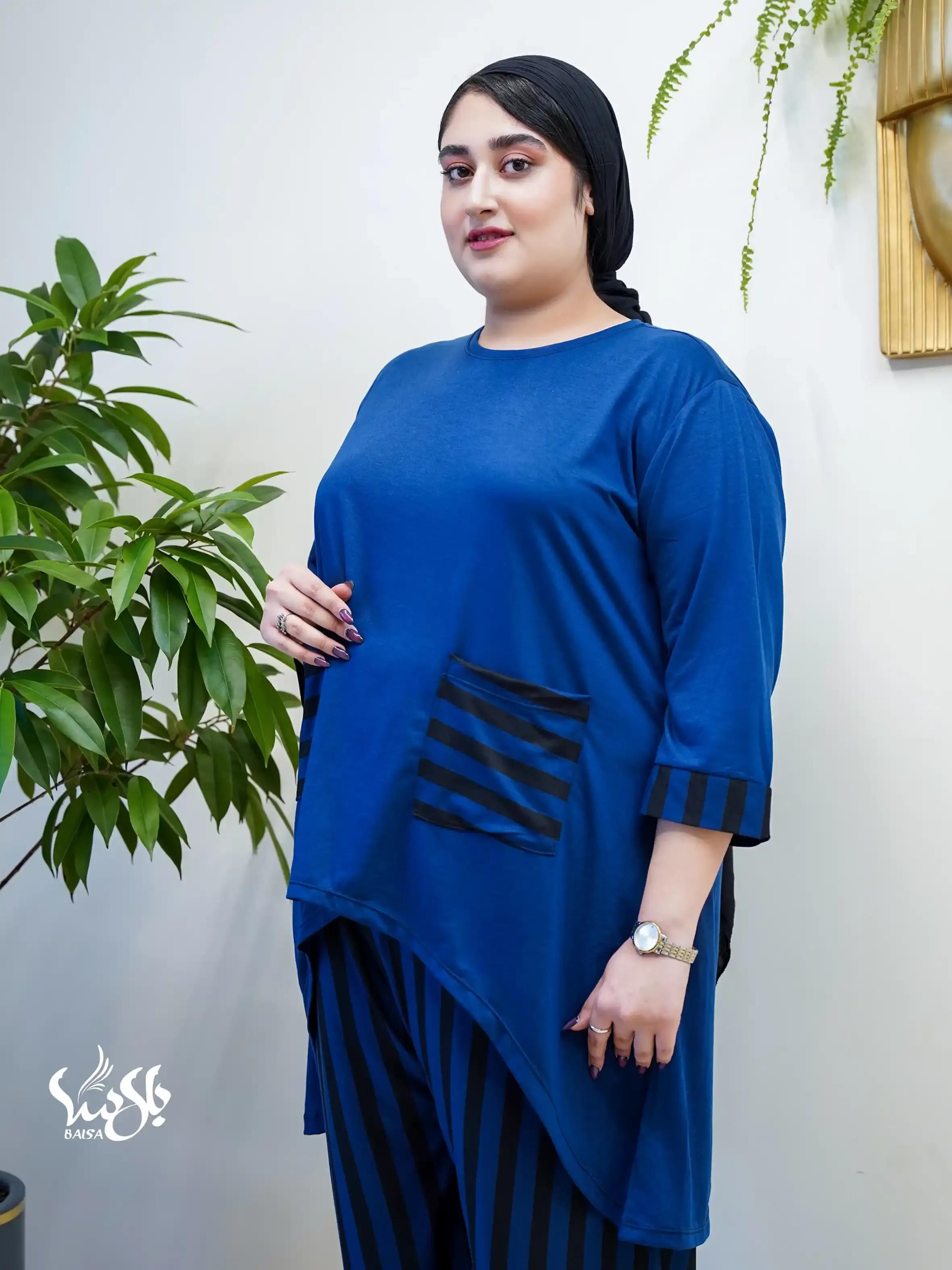 تونیک پشت بلند هلالی