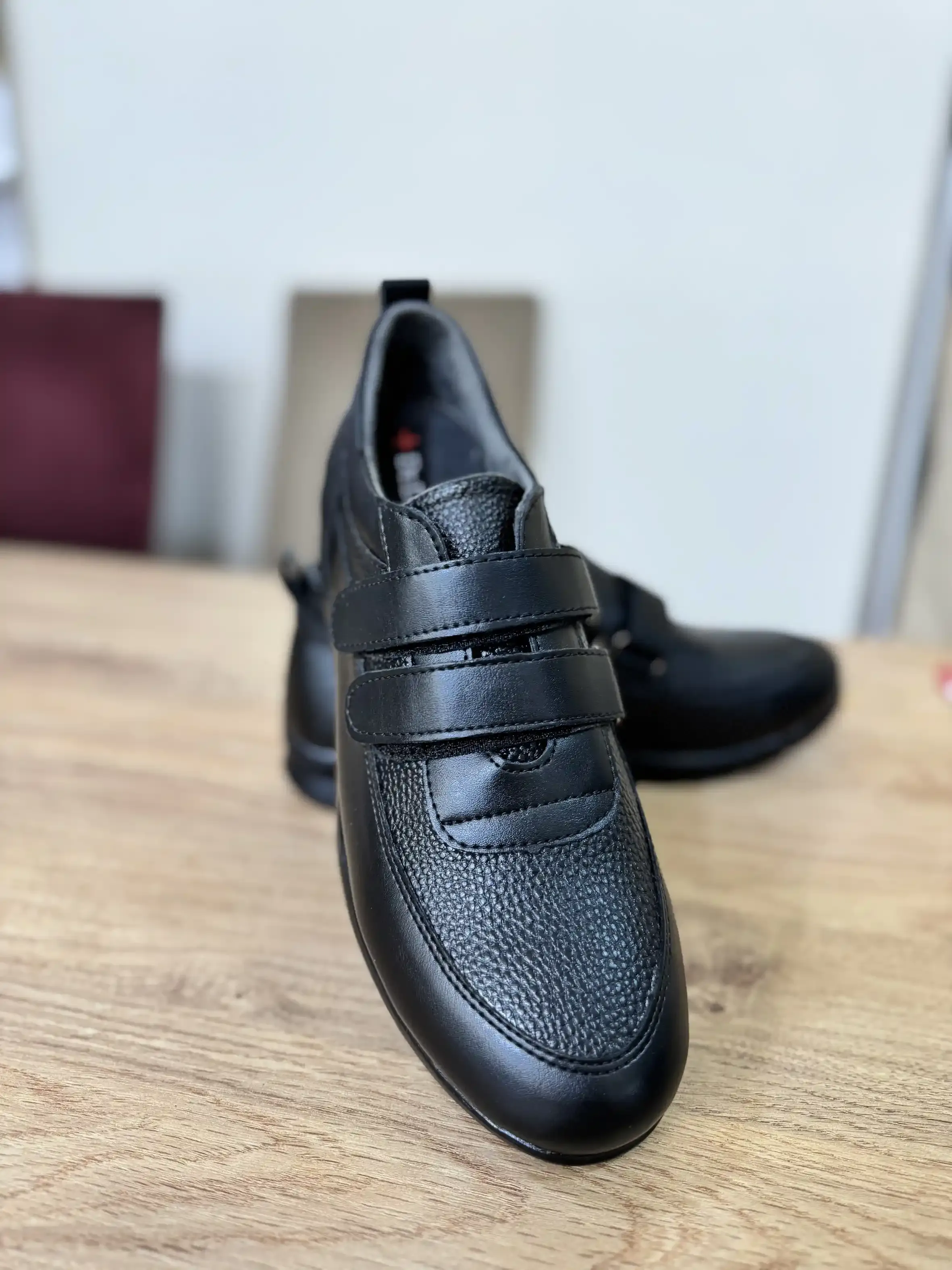 کفش کتونی 2 چسب