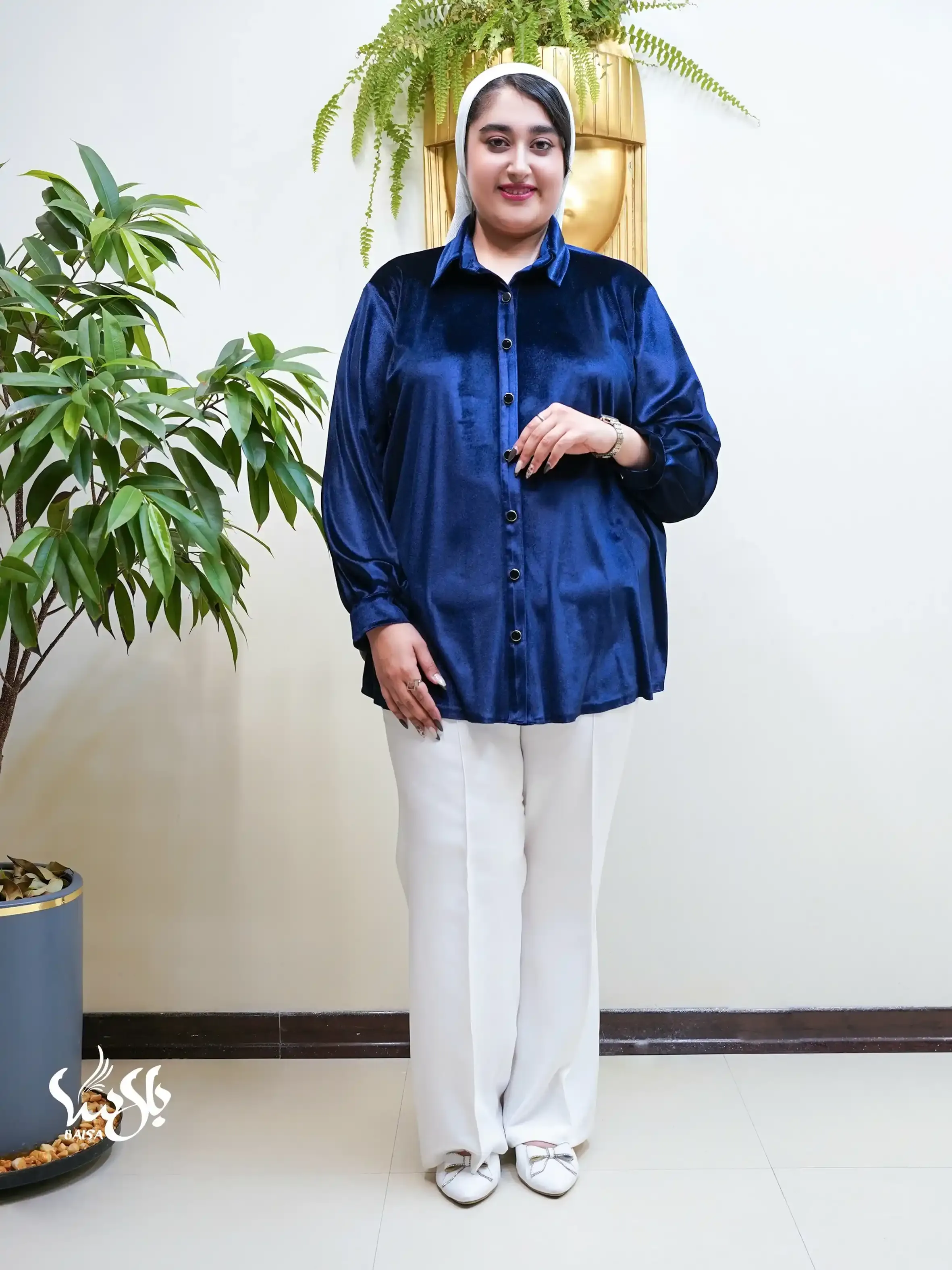 شومیز مخمل دکمه دار