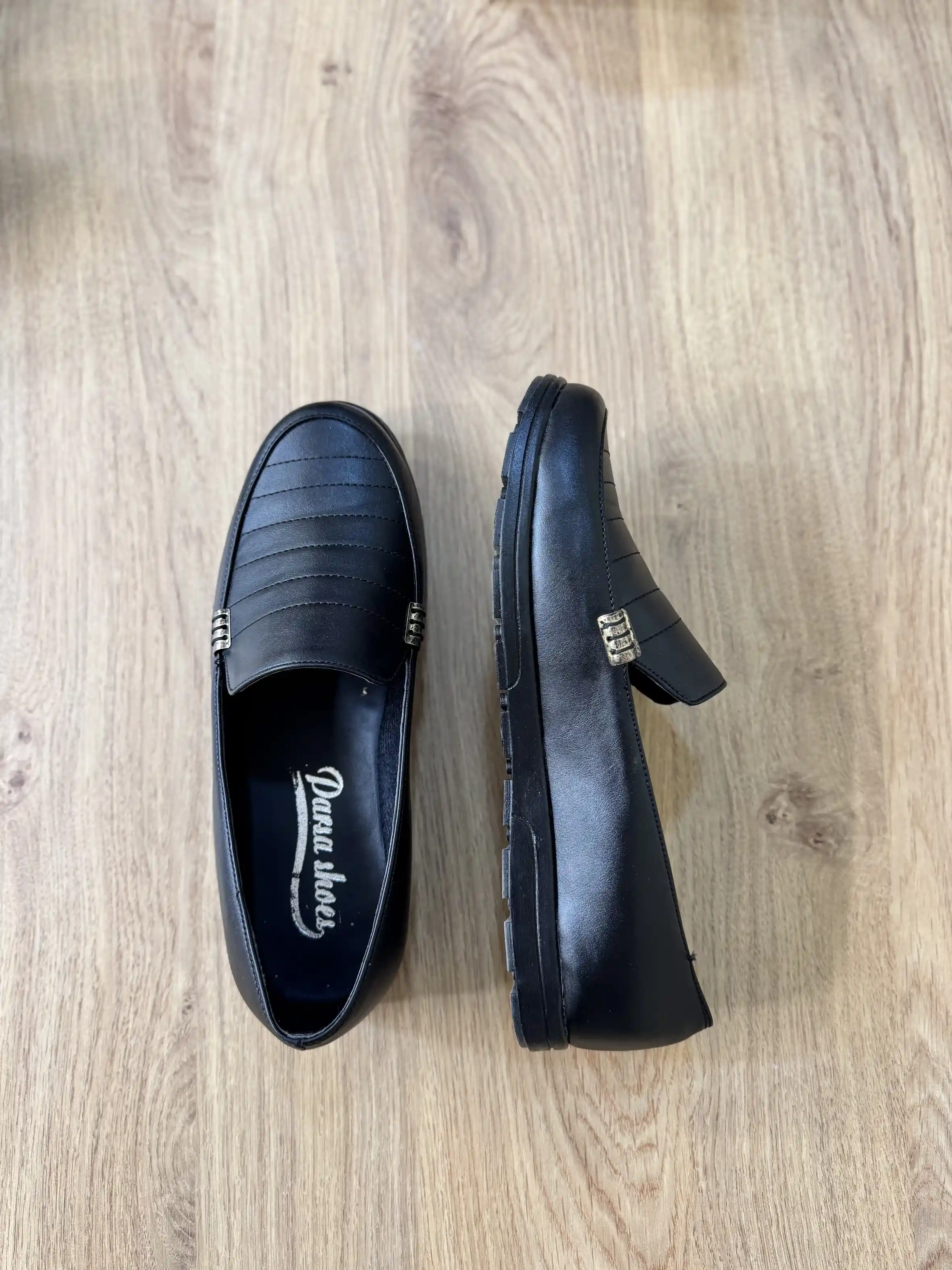 کفش کالج خطی