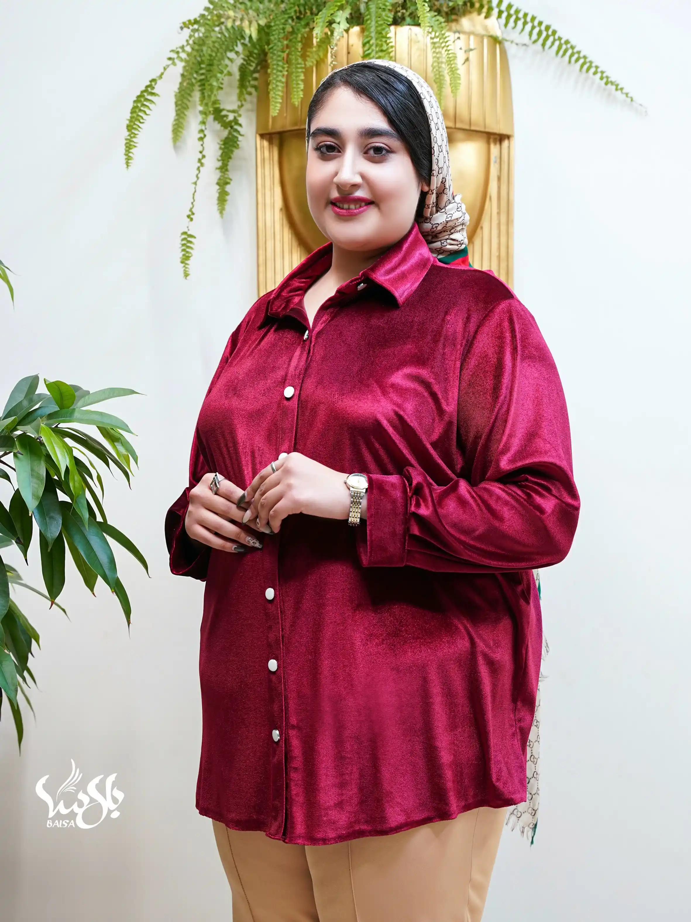 شومیز مخمل دکمه دار