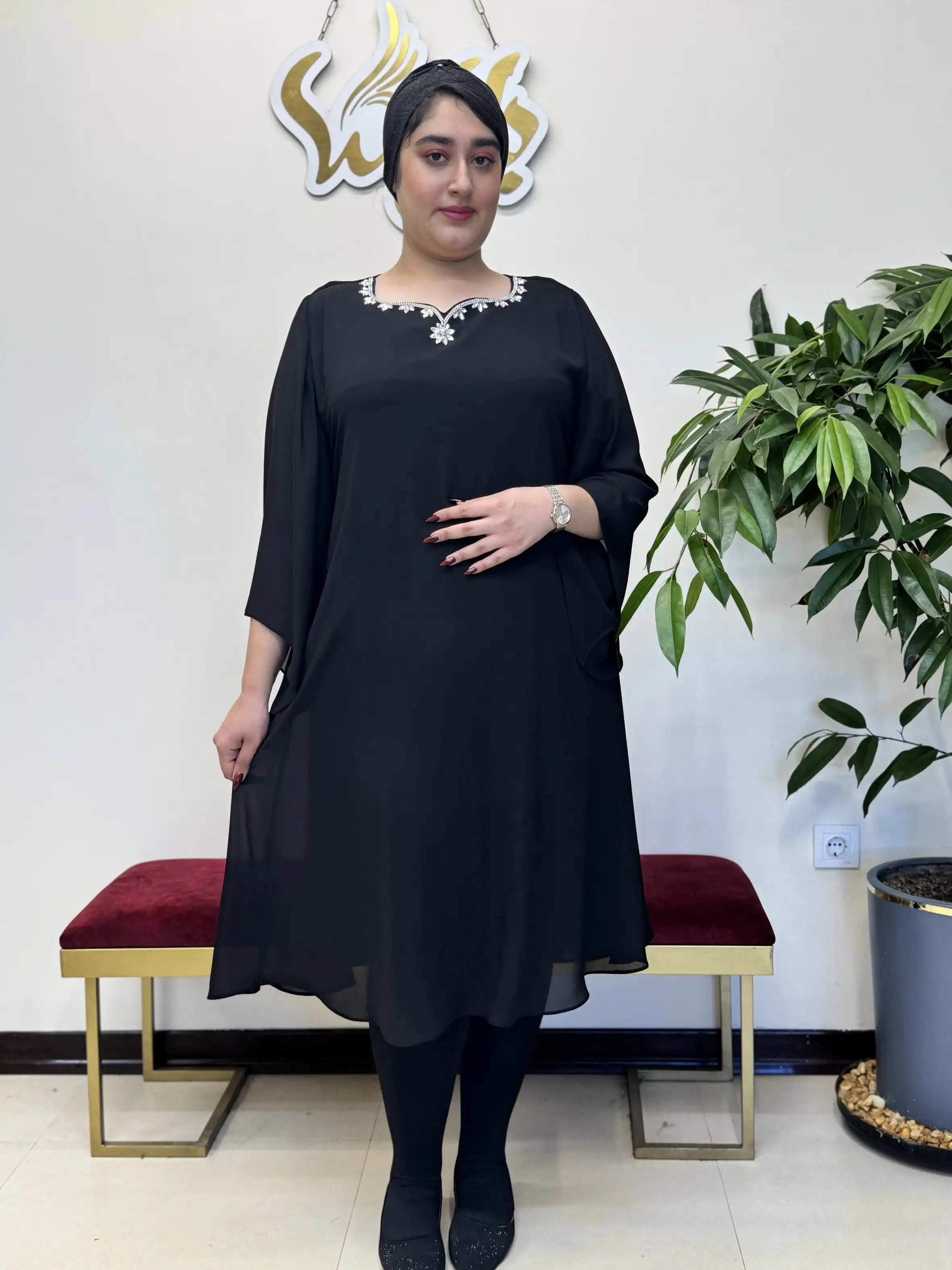 پیراهن بلند یقه نگینی