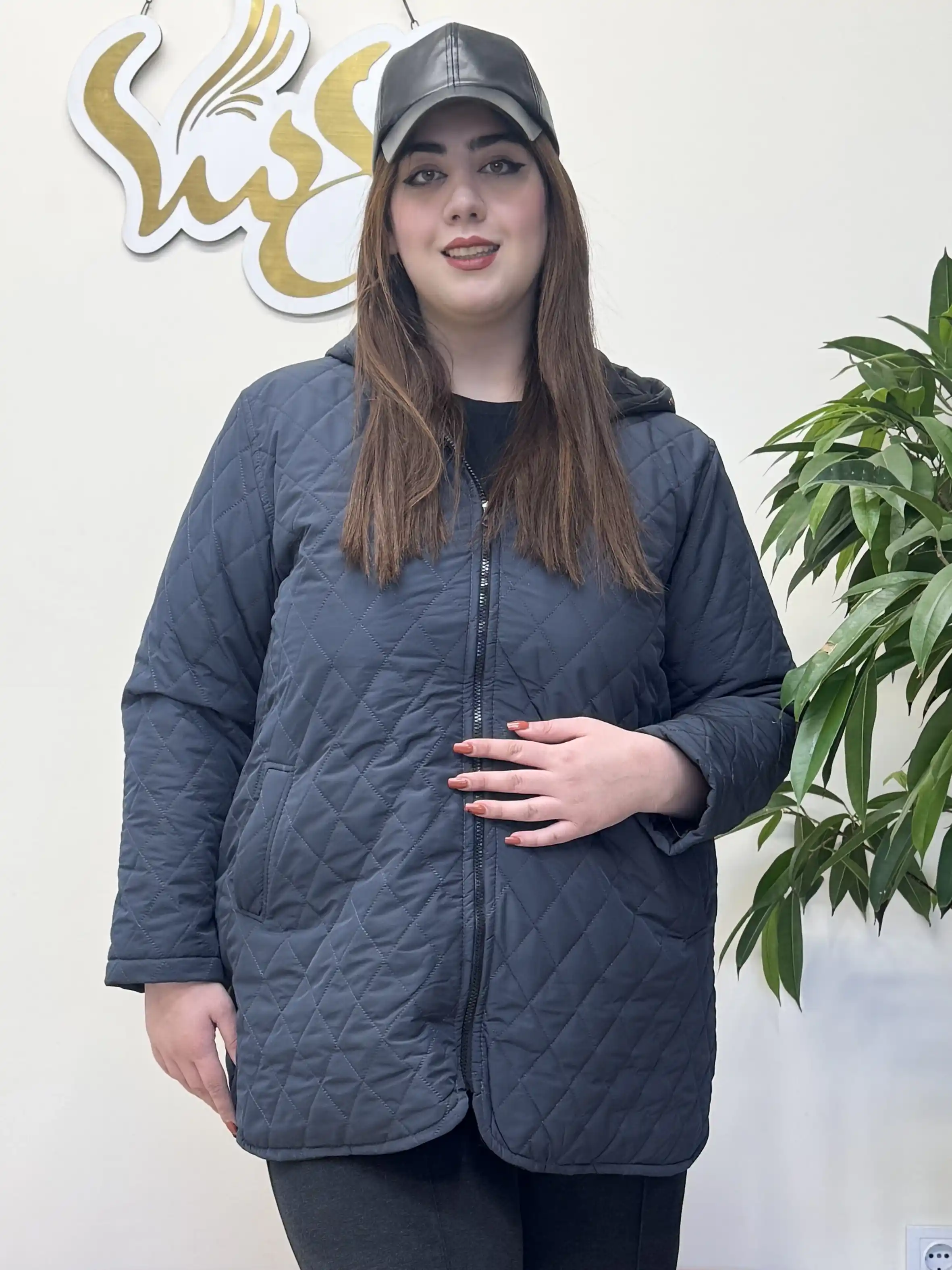 کاپشن کلاهدار